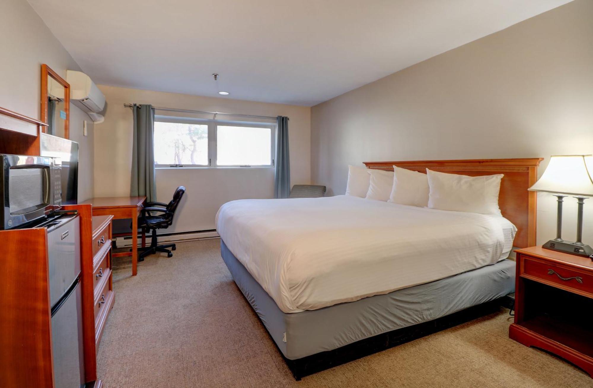 Anchorage Inn And Suites Portsmouth Exteriér fotografie