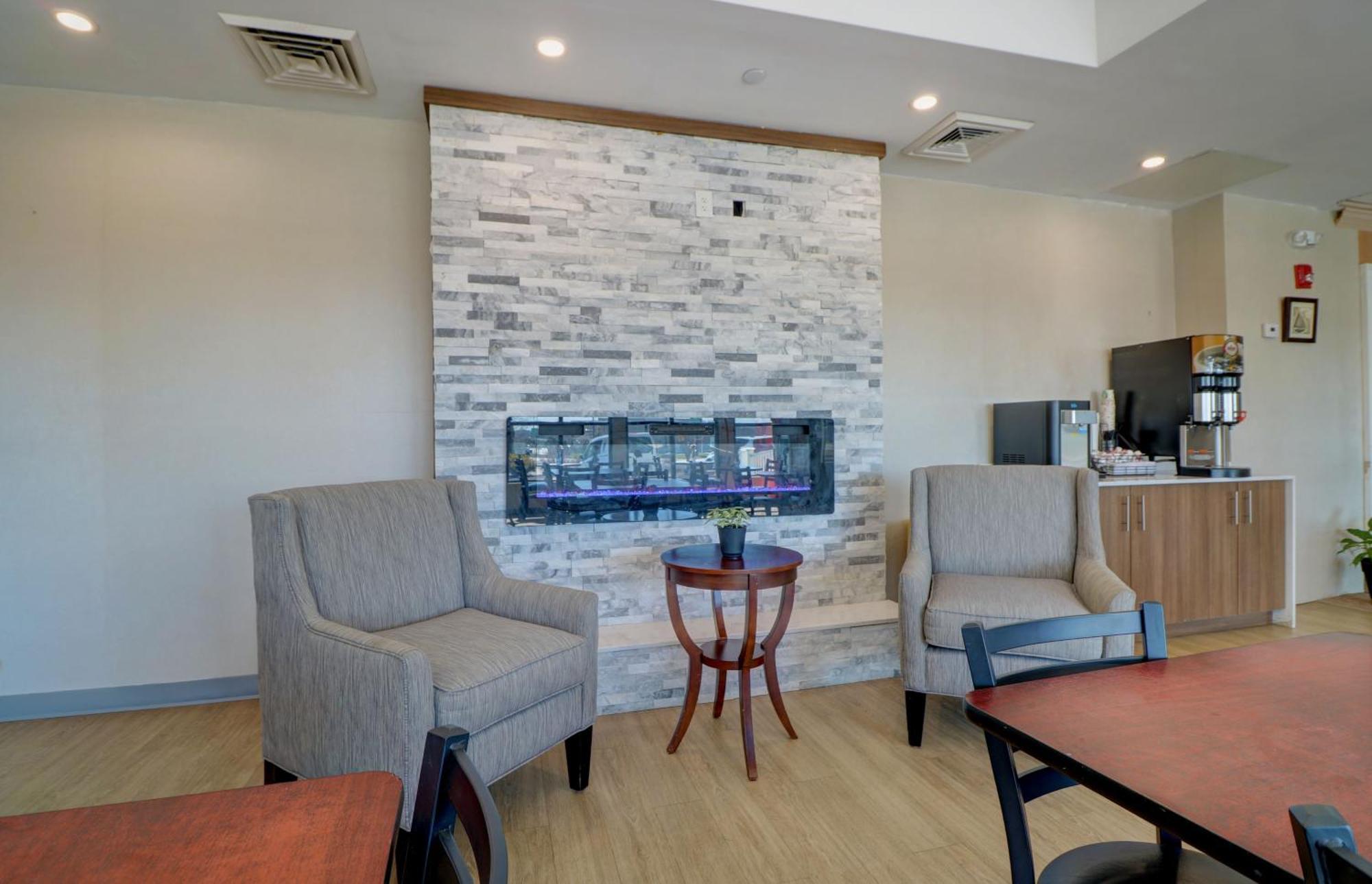 Anchorage Inn And Suites Portsmouth Exteriér fotografie